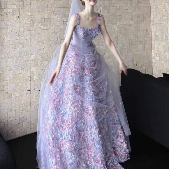 👑Fairy Tale Lilac Purple Ruffled Gown Flower Tulle Dress👑 - Picture 5 of 9